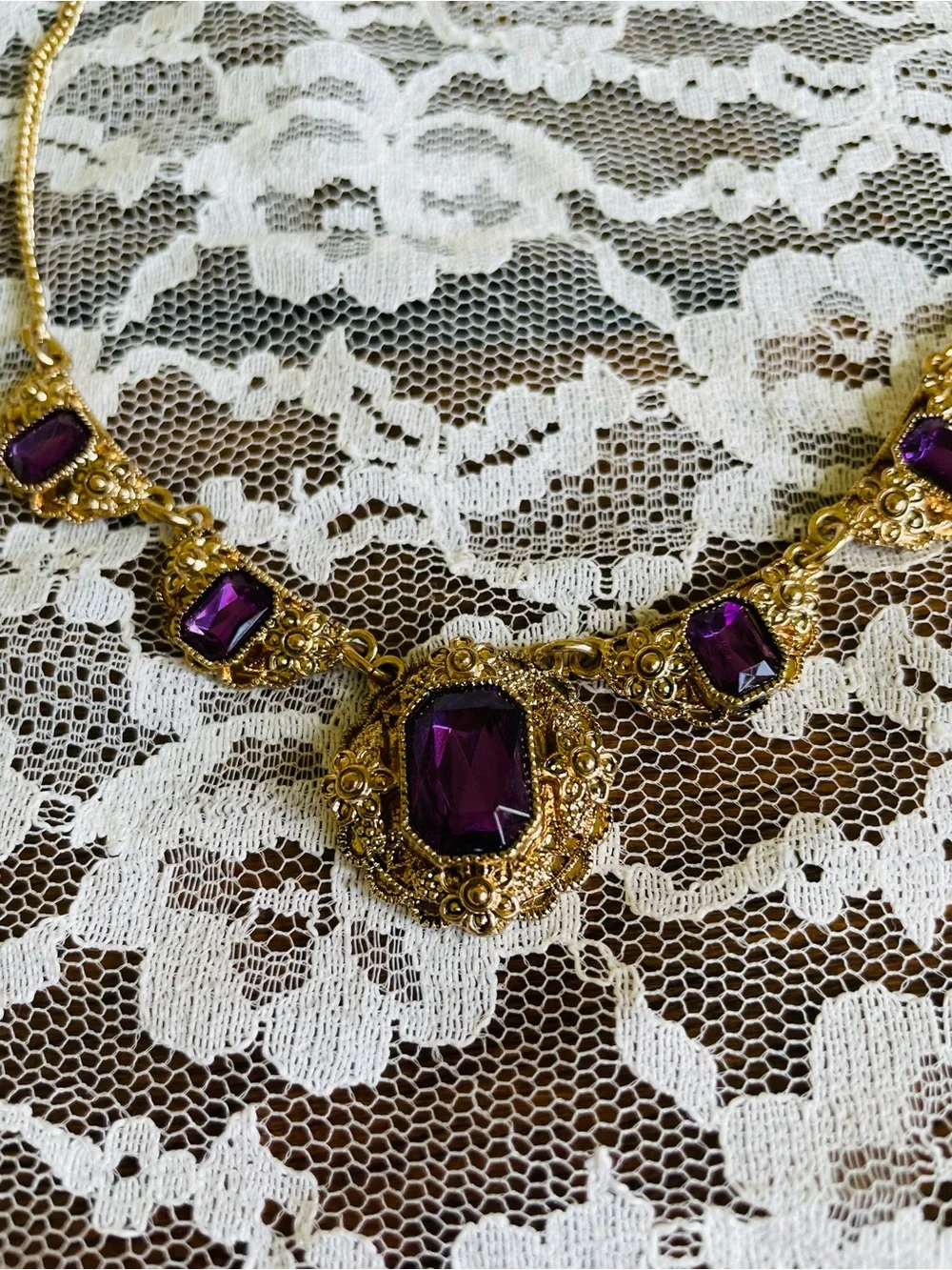 Gorgeous Gold-Tone Necklace with Purple Glass Stones Antique Look Necklace